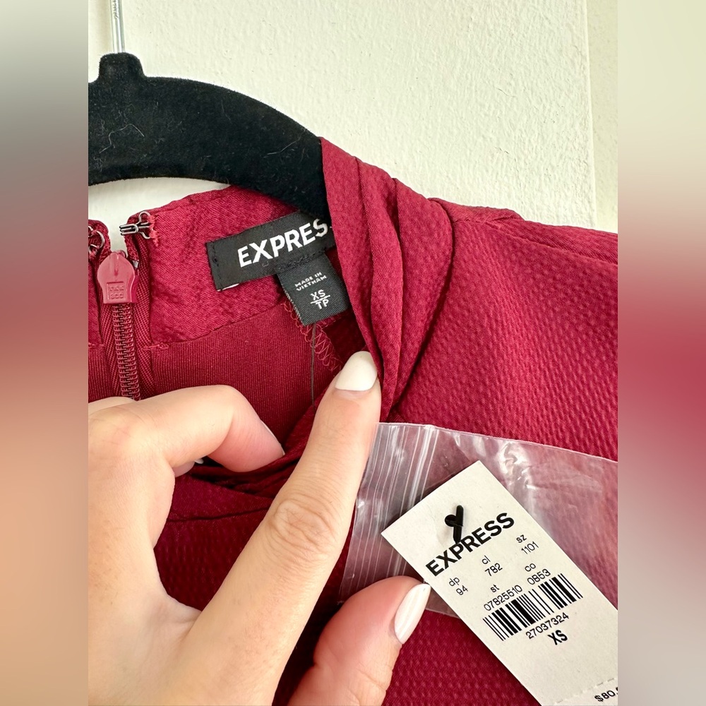 EXPRESS LUXURY DRESS - Picture 11 of 16